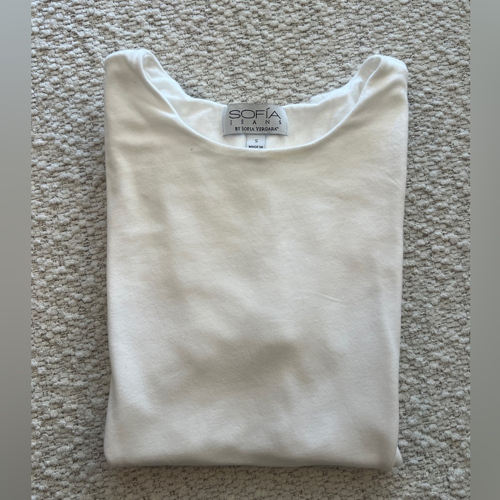 Sofia by Sofia Vergara White Short Sleeve Tee